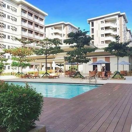 The Treehouse B @ Trees Residences マニラ市 エクステリア 写真