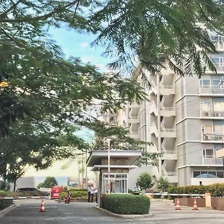 The Treehouse B @ Trees Residences マニラ市 エクステリア 写真